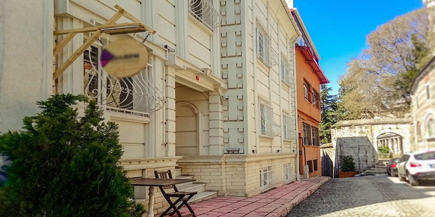 Sultanahmet’in göbeğindeki ünlü otel daire fiyatına satışa çıktı